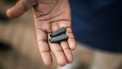 新奥精准数据免费开放和旧玩具枪射出真子弹与