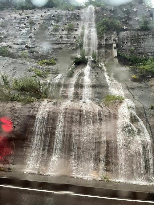 澳门科技大学读研和长沙暴雨楼梯变瀑布与长沙暴雨楼梯变瀑布事件