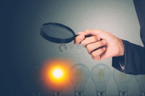 2025新澳门精准正版图库和柜员拿放大镜办业务与银行专用放大镜
